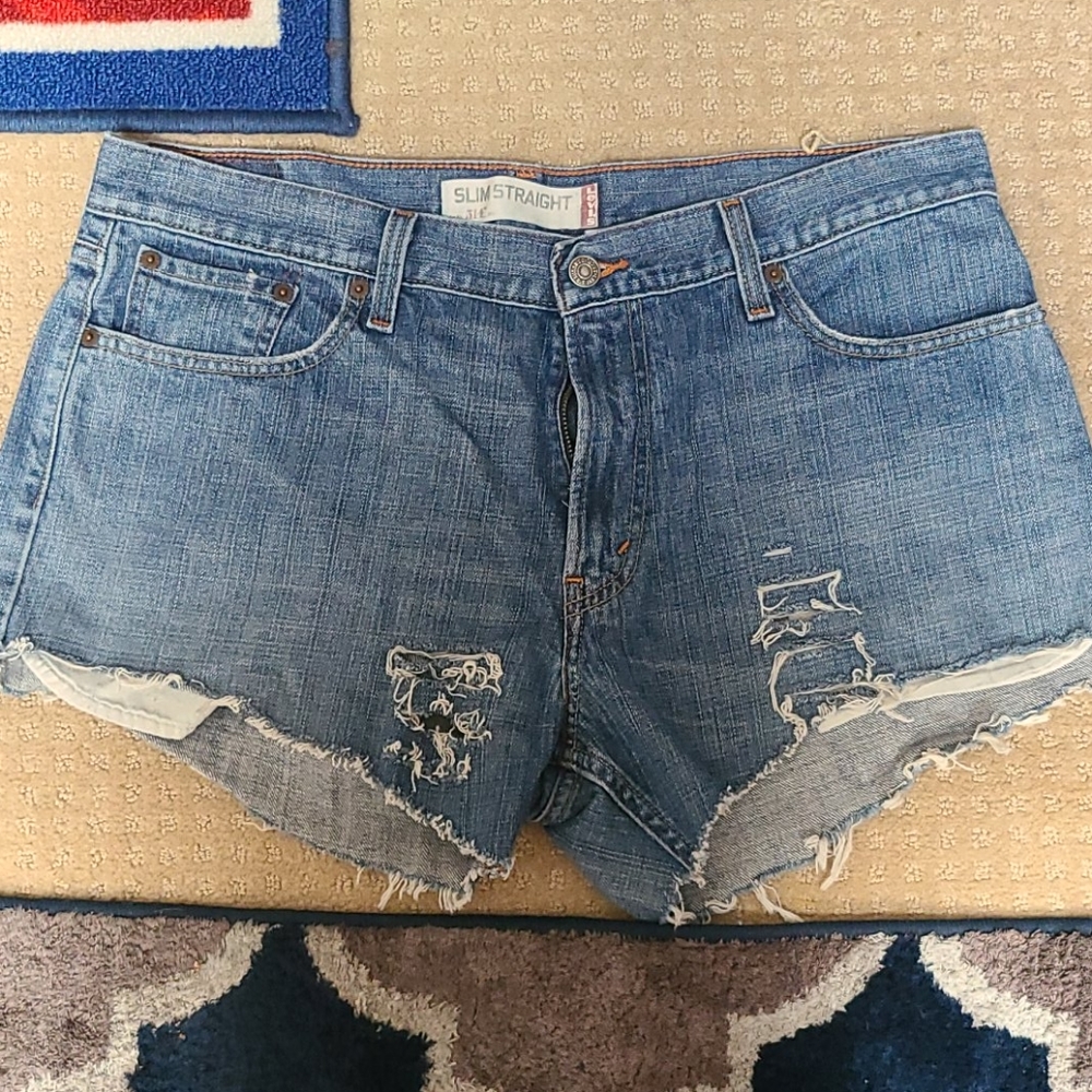 Levi shorts size 36